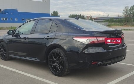 Toyota Camry, 2018 год, 2 295 000 рублей, 5 фотография