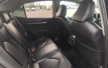 Toyota Camry, 2018 год, 2 295 000 рублей, 12 фотография