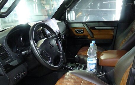 Mitsubishi Pajero IV, 2012 год, 2 100 000 рублей, 13 фотография