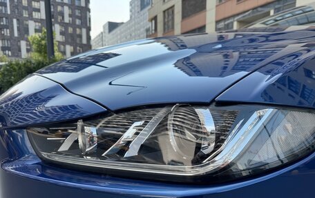 Jaguar XE I рестайлинг, 2016 год, 2 200 000 рублей, 3 фотография