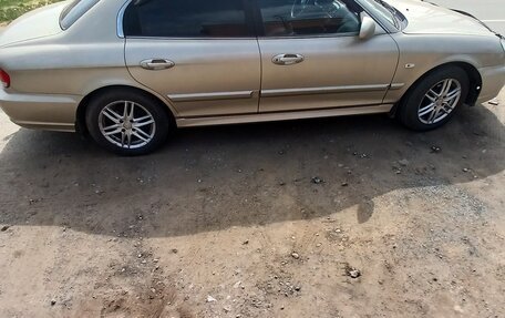 Hyundai Sonata IV рестайлинг, 2005 год, 550 000 рублей, 4 фотография