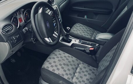 Ford Focus II рестайлинг, 2009 год, 400 000 рублей, 2 фотография