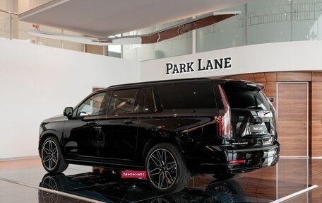Cadillac Escalade V, 2025 год, 24 290 000 рублей, 2 фотография