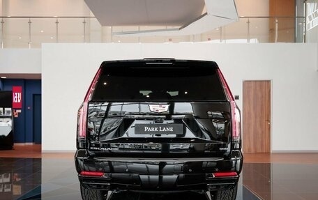 Cadillac Escalade V, 2025 год, 24 290 000 рублей, 4 фотография