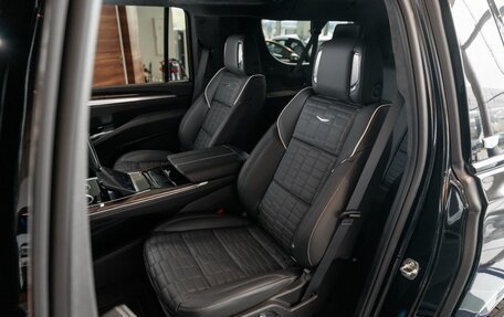 Cadillac Escalade V, 2025 год, 24 290 000 рублей, 26 фотография