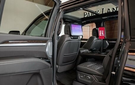 Cadillac Escalade V, 2025 год, 24 290 000 рублей, 22 фотография