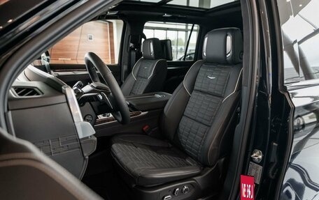 Cadillac Escalade V, 2025 год, 24 290 000 рублей, 19 фотография