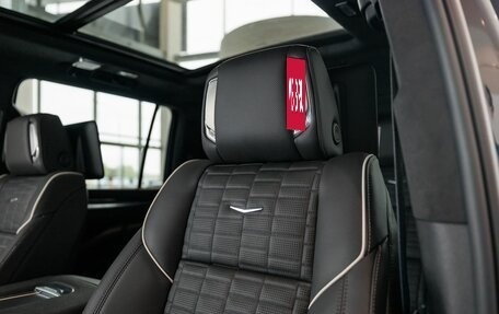 Cadillac Escalade V, 2025 год, 24 290 000 рублей, 20 фотография