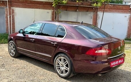 Skoda Superb III рестайлинг, 2010 год, 850 000 рублей, 5 фотография