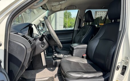 Toyota Land Cruiser Prado 150 рестайлинг 2, 2010 год, 2 250 000 рублей, 9 фотография