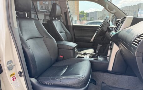 Toyota Land Cruiser Prado 150 рестайлинг 2, 2010 год, 2 250 000 рублей, 6 фотография