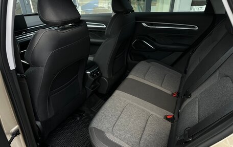 Geely Emgrand, 2023 год, 1 699 000 рублей, 12 фотография
