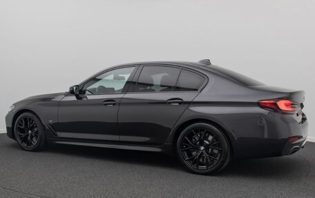 BMW 5 серия, 2022 год, 8 300 000 рублей, 3 фотография