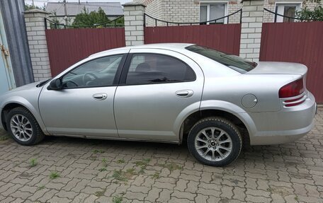 Dodge Stratus II, 2002 год, 300 000 рублей, 5 фотография