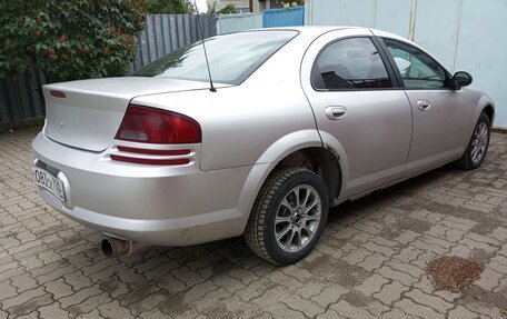 Dodge Stratus II, 2002 год, 300 000 рублей, 3 фотография