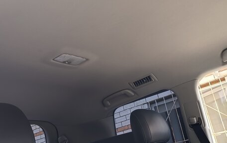Toyota Land Cruiser 200, 2012 год, 4 200 000 рублей, 31 фотография