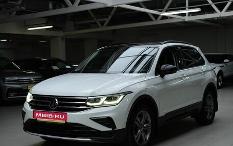 Volkswagen Tiguan II, 2021 год, 2 770 000 рублей, 3 фотография