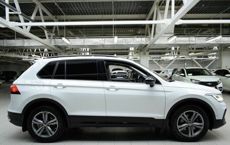 Volkswagen Tiguan II, 2021 год, 2 770 000 рублей, 8 фотография