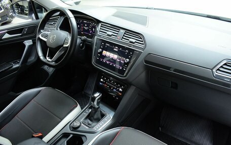 Volkswagen Tiguan II, 2021 год, 2 770 000 рублей, 16 фотография