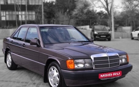 Mercedes-Benz 190 (W201), 1991 год, 1 500 000 рублей, 3 фотография