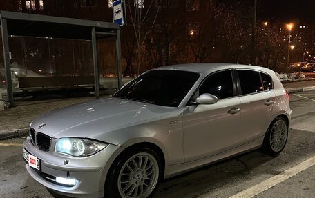 BMW 1 серия, 2008 год, 879 000 рублей, 2 фотография