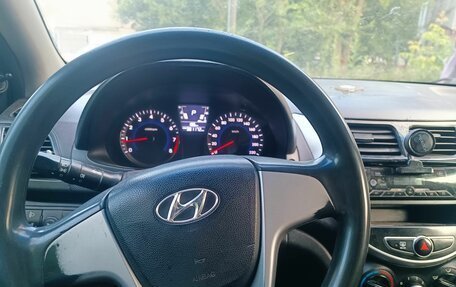 Hyundai Solaris II рестайлинг, 2011 год, 435 000 рублей, 6 фотография