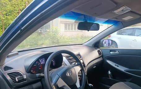 Hyundai Solaris II рестайлинг, 2011 год, 435 000 рублей, 7 фотография