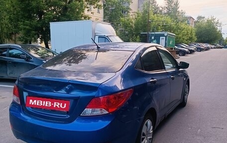 Hyundai Solaris II рестайлинг, 2011 год, 435 000 рублей, 5 фотография