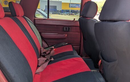Toyota Hilux Surf III рестайлинг, 1990 год, 800 000 рублей, 10 фотография