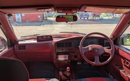 Toyota Hilux Surf III рестайлинг, 1990 год, 800 000 рублей, 12 фотография