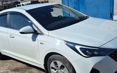 Hyundai Solaris II рестайлинг, 2020 год, 1 600 000 рублей, 3 фотография