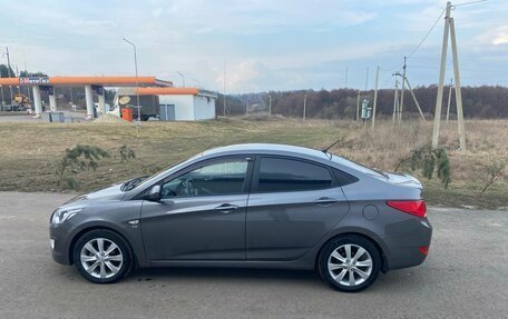 Hyundai Solaris II рестайлинг, 2015 год, 1 130 000 рублей, 7 фотография