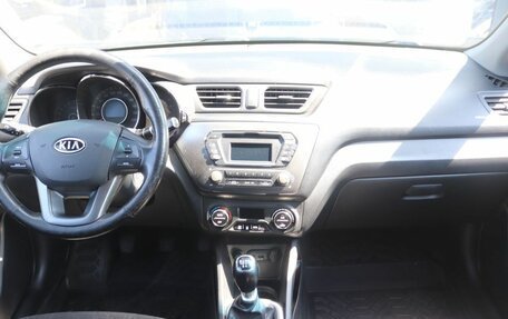 KIA Rio III рестайлинг, 2012 год, 819 000 рублей, 15 фотография