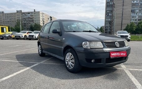 Volkswagen Polo III рестайлинг, 2001 год, 235 000 рублей, 1 фотография