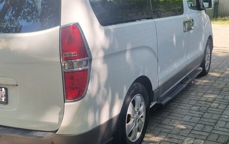 Hyundai Grand Starex Grand Starex I рестайлинг 2, 2015 год, 1 900 000 рублей, 4 фотография