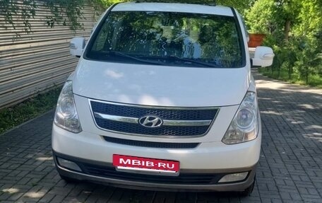 Hyundai Grand Starex Grand Starex I рестайлинг 2, 2015 год, 1 900 000 рублей, 7 фотография