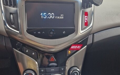 Chevrolet Cruze II, 2013 год, 969 000 рублей, 8 фотография
