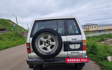 Isuzu Bighorn II, 1997 год, 700 000 рублей, 2 фотография