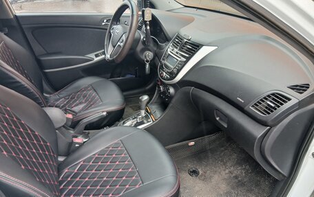 Hyundai Solaris II рестайлинг, 2011 год, 850 000 рублей, 11 фотография