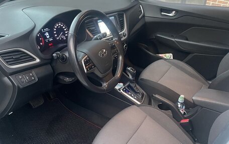 Hyundai Solaris II рестайлинг, 2017 год, 1 670 000 рублей, 12 фотография