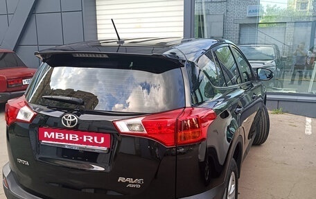 Toyota RAV4, 2013 год, 1 990 000 рублей, 2 фотография
