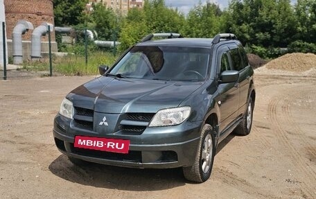 Mitsubishi Outlander III рестайлинг 3, 2003 год, 397 500 рублей, 2 фотография