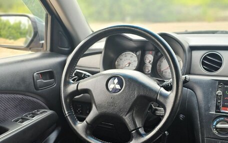 Mitsubishi Outlander III рестайлинг 3, 2003 год, 397 500 рублей, 17 фотография