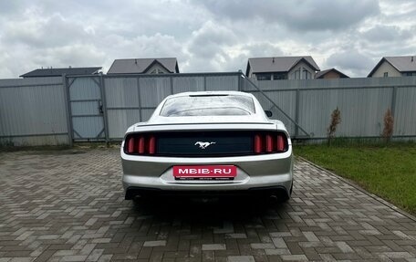Ford Mustang VI рестайлинг, 2017 год, 2 800 000 рублей, 5 фотография