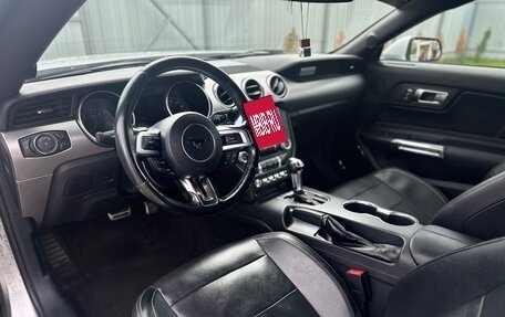 Ford Mustang VI рестайлинг, 2017 год, 2 800 000 рублей, 8 фотография