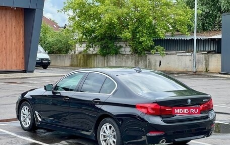 BMW 5 серия, 2019 год, 2 000 000 рублей, 2 фотография