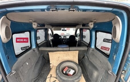 Opel Combo C, 2002 год, 250 000 рублей, 11 фотография