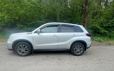 Suzuki Vitara II рестайлинг, 2021 год, 2 750 000 рублей, 4 фотография