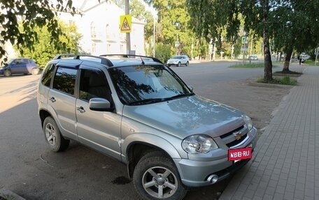 Chevrolet Niva I рестайлинг, 2015 год, 750 000 рублей, 4 фотография