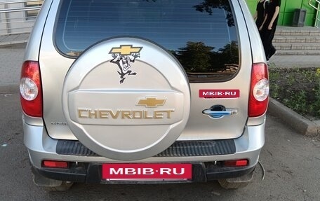Chevrolet Niva I рестайлинг, 2015 год, 750 000 рублей, 2 фотография